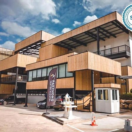 Pakchong Center Poshtel Hotel Екстериор снимка